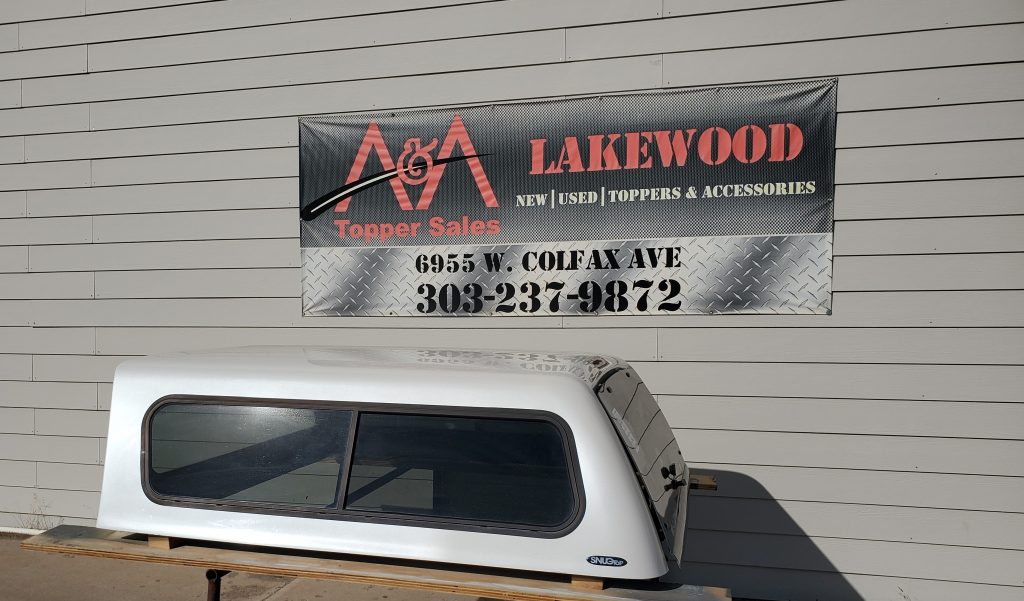 USED SNUGTOP REBEL, WHITE DIAMOND, 0713 GMC 1500 CREW 5.8, STOCK